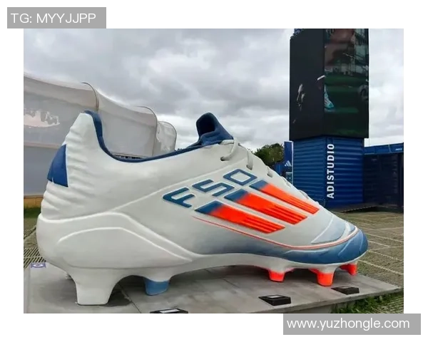 足球明星球鞋拍照背后的故事与时尚潮流探秘 足球明星球鞋拍照背后的故事与时尚潮流探秘